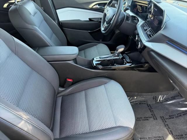 2024 Chevrolet Trax FWD LT