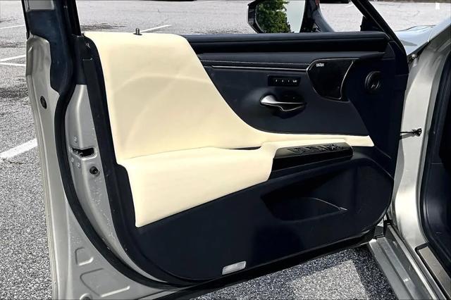 2022 Lexus ES 350 Ultra Luxury