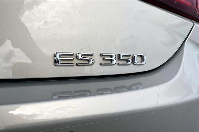 2022 Lexus ES 350 Ultra Luxury