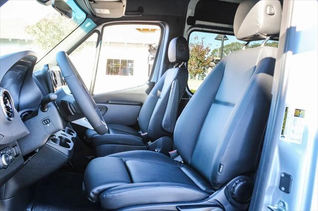 2026 Mercedes-Benz Sprinter 2500 Standard Roof 4-Cyl Diesel HO