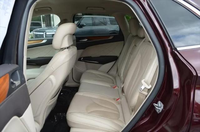 2019 Lincoln MKC Select