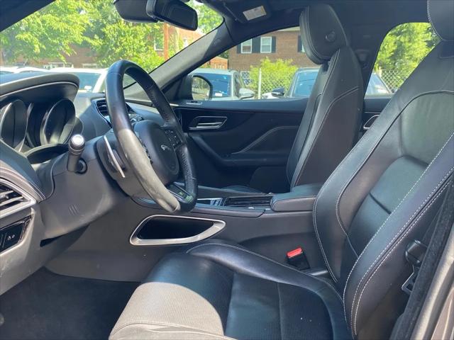2018 Jaguar F-PACE 25t R-Sport