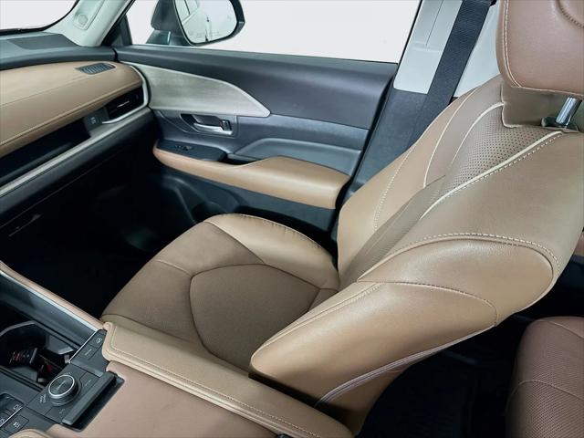 2025 Toyota Grand Highlander Platinum