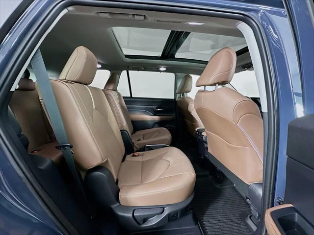 2025 Toyota Grand Highlander Platinum