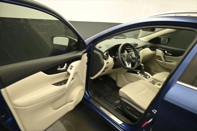 2020 Nissan Rogue Sport SV FWD Xtronic CVT