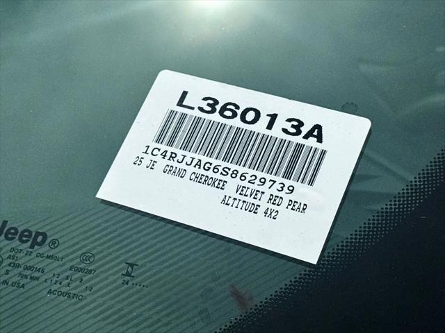 2025 Jeep Grand Cherokee L Altitude 4x2