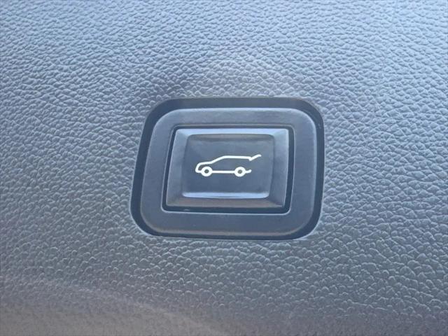 2022 Chevrolet Traverse FWD LT Leather
