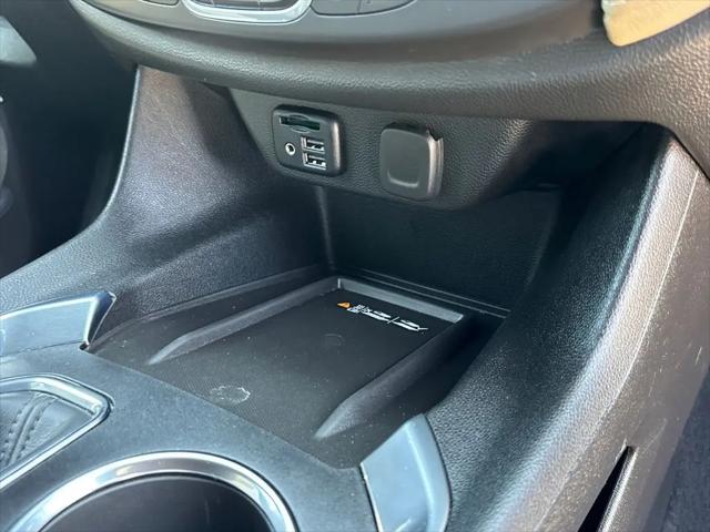 2022 Chevrolet Traverse FWD LT Leather