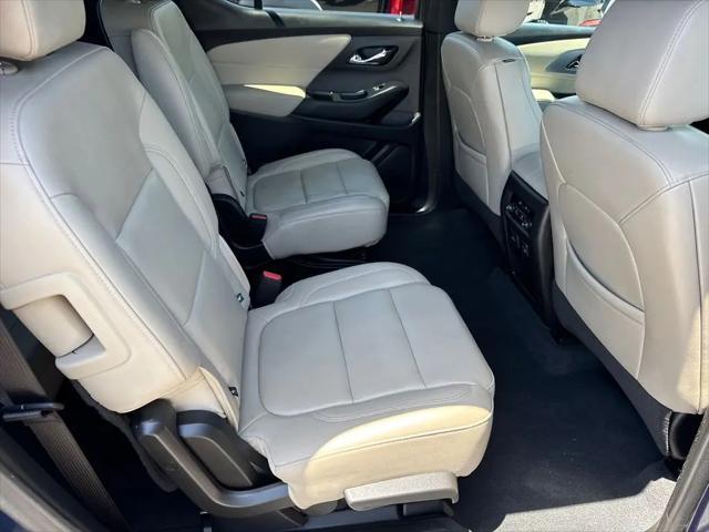 2022 Chevrolet Traverse FWD LT Leather