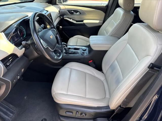 2022 Chevrolet Traverse FWD LT Leather