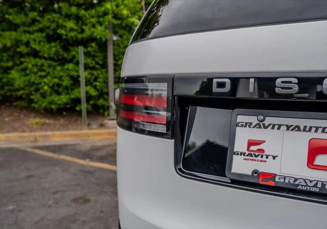 2023 Land Rover Discovery P300 S R-Dynamic