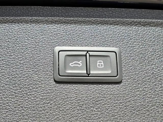 2022 Audi SQ5 Prestige TFSI quattro Tiptronic