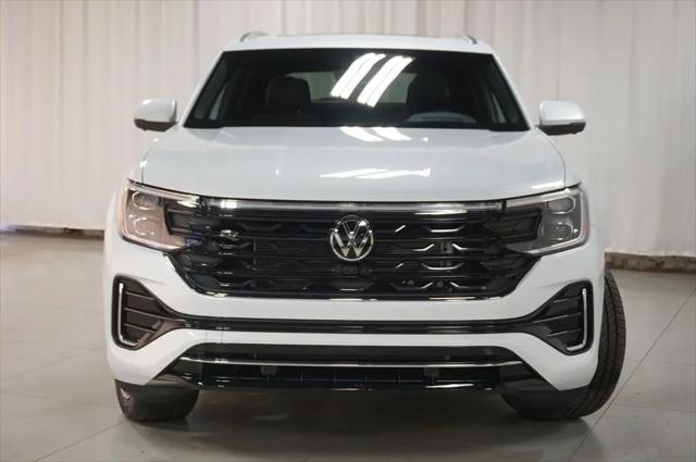 2026 Volkswagen Atlas Cross Sport SEL Premium R-Line
