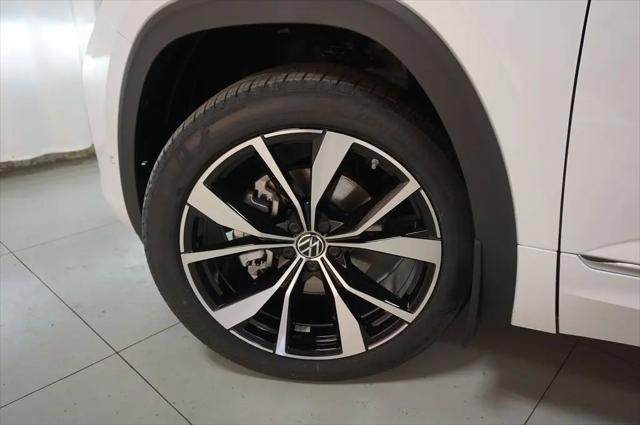 2026 Volkswagen Atlas Cross Sport SEL Premium R-Line