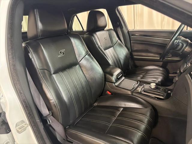 2021 Chrysler 300 300S