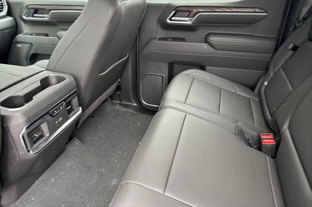 2026 GMC Sierra 1500 Crew Cab, Standard Bed, SLT, 4WD