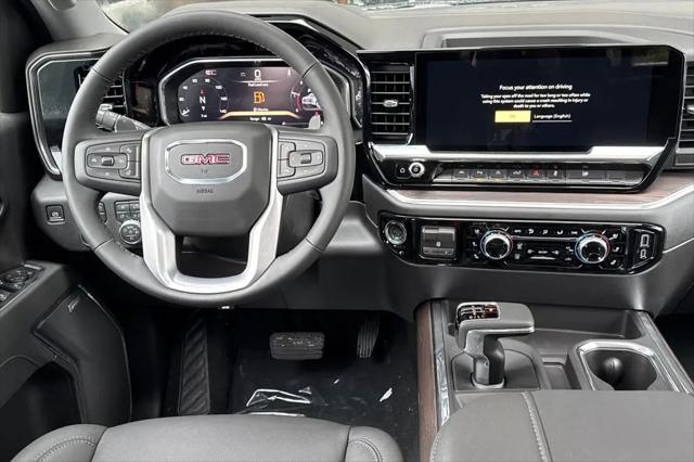2026 GMC Sierra 1500 Crew Cab, Standard Bed, SLT, 4WD