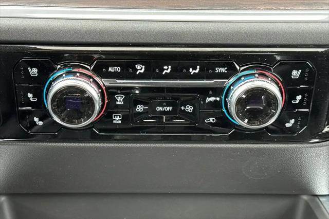 2026 GMC Sierra 1500 Crew Cab, Standard Bed, SLT, 4WD