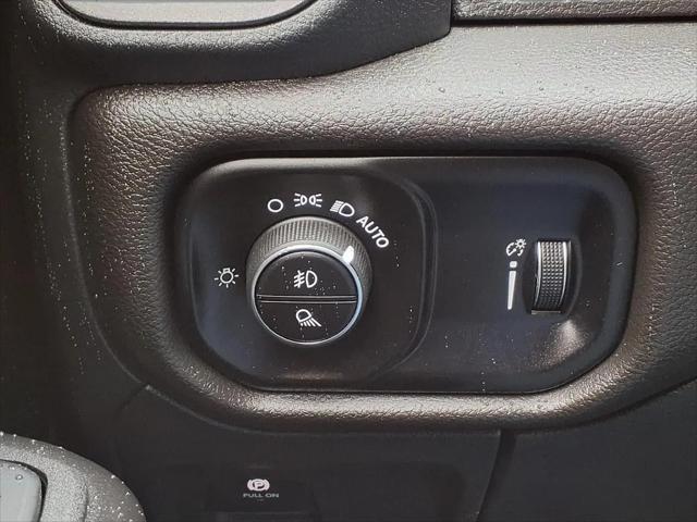 2025 Ram 1500 Warlock Crew Cab 4x4 5'7" Box