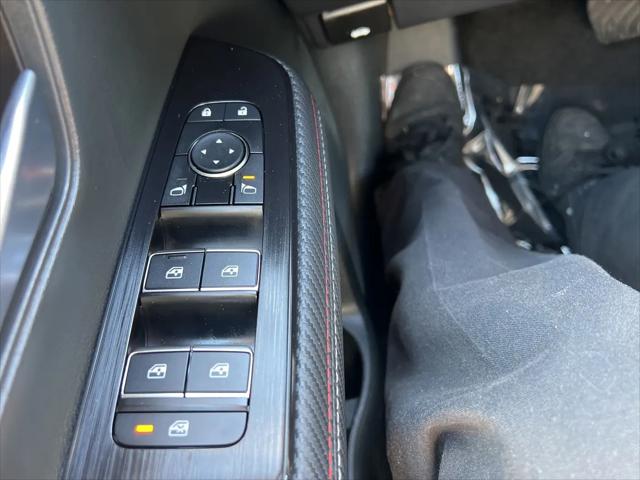 2025 Nissan Kicks SR FWD