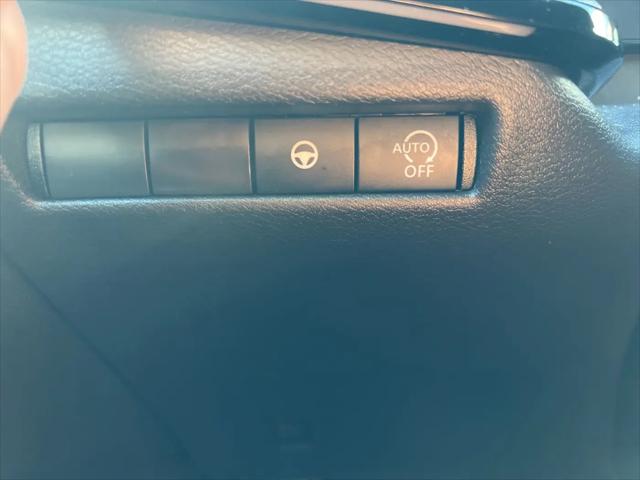2025 Nissan Kicks SR FWD