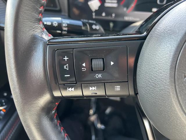 2025 Nissan Kicks SR FWD