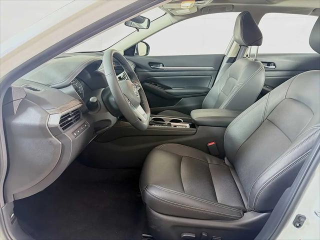 2025 Nissan Altima SL FWD