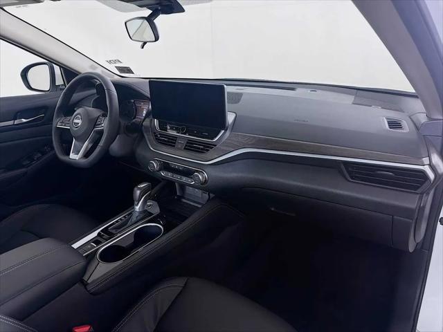 2025 Nissan Altima SL FWD