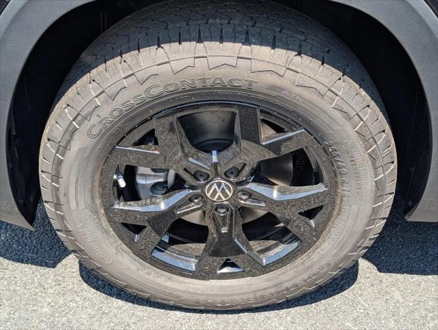 2026 Volkswagen Atlas Peak Edition