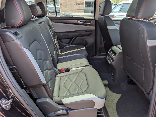 2026 Volkswagen Atlas Peak Edition
