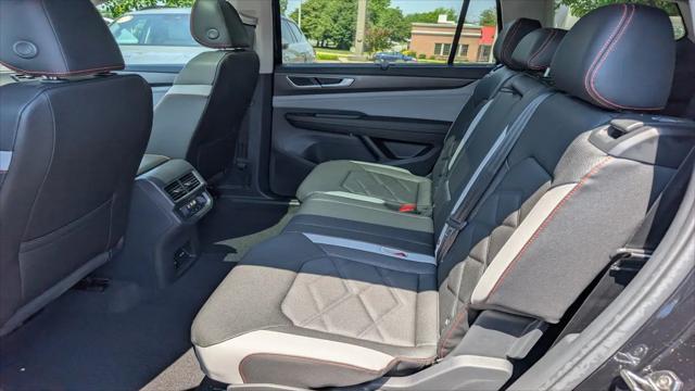 2026 Volkswagen Atlas Peak Edition