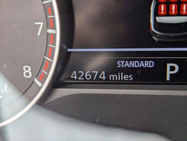 2024 Nissan Pathfinder SL FWD