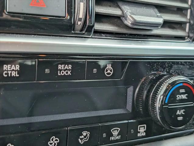2024 Nissan Pathfinder SL FWD