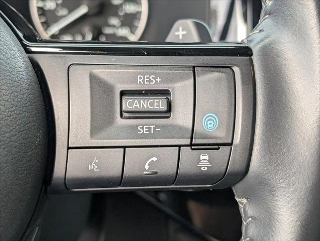 2024 Nissan Pathfinder SL FWD
