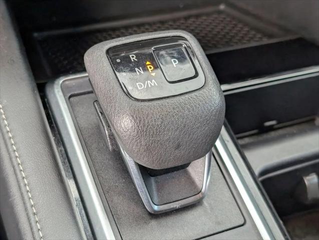 2024 Nissan Pathfinder SL FWD