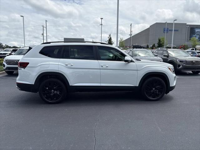 2026 Volkswagen Atlas SE with Technology