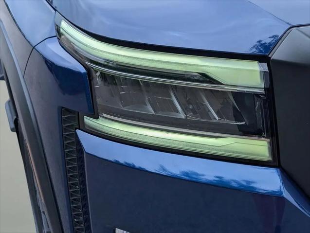 2023 Nissan Frontier Crew Cab PRO-X 4x2