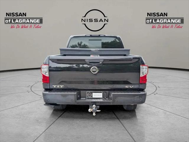 2021 Nissan Titan Crew Cab SV 4x2