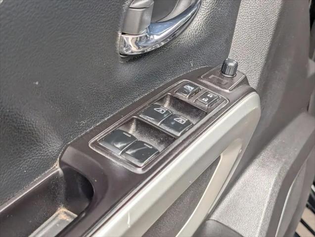 2021 Nissan Titan Crew Cab SV 4x2
