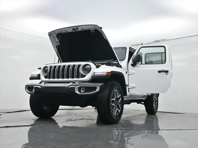 2026 Jeep Wrangler 4-Door Sahara 4x4