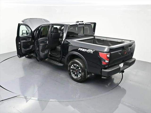 2024 Nissan Titan Crew Cab PRO-4X 4x4