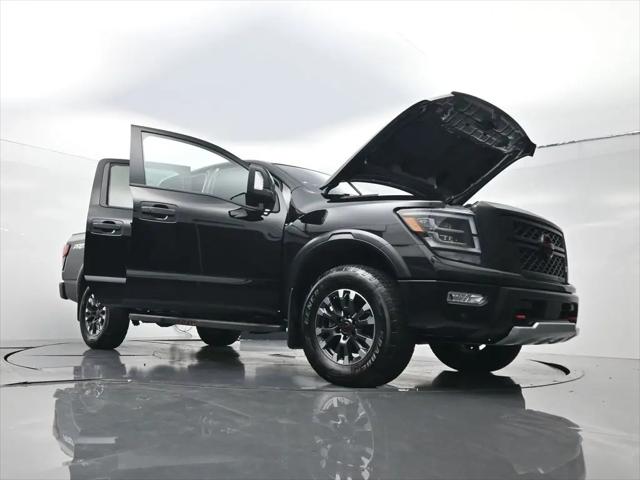 2024 Nissan Titan Crew Cab PRO-4X 4x4