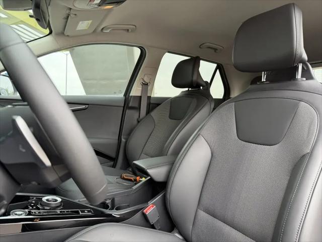 2024 Kia Niro Plug-In Hybrid EX