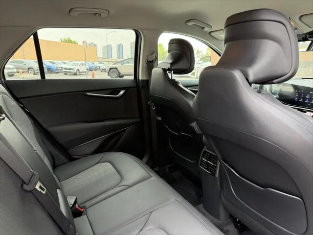 2024 Kia Niro Plug-In Hybrid EX