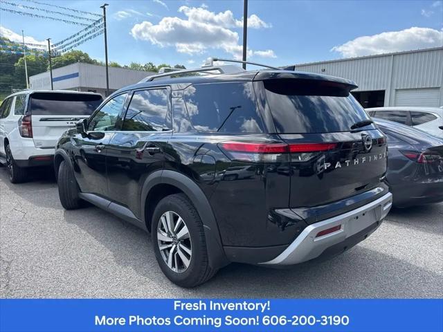 2024 Nissan Pathfinder SL 4WD