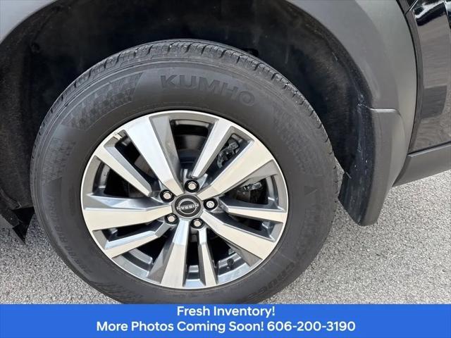 2024 Nissan Pathfinder SL 4WD