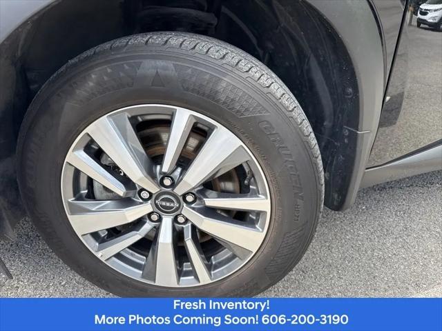 2024 Nissan Pathfinder SL 4WD