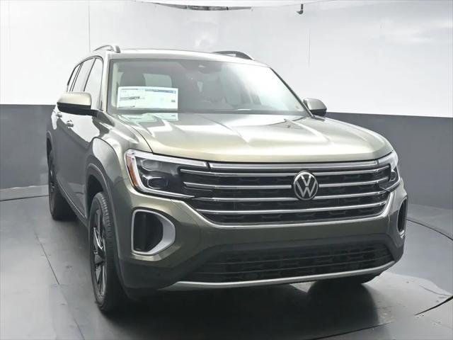 2026 Volkswagen Atlas SE with Technology