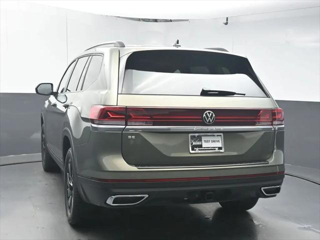 2026 Volkswagen Atlas SE with Technology
