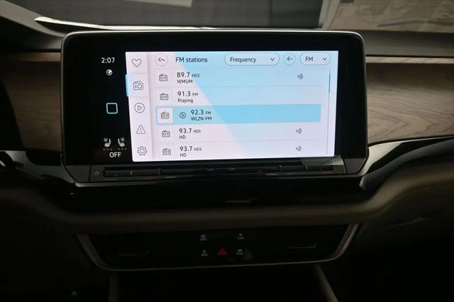 2026 Volkswagen Atlas SE with Technology